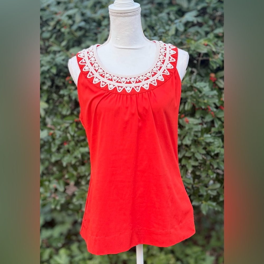 🦋 Banana Republic Sleeveless Top with Embroidered Neckline